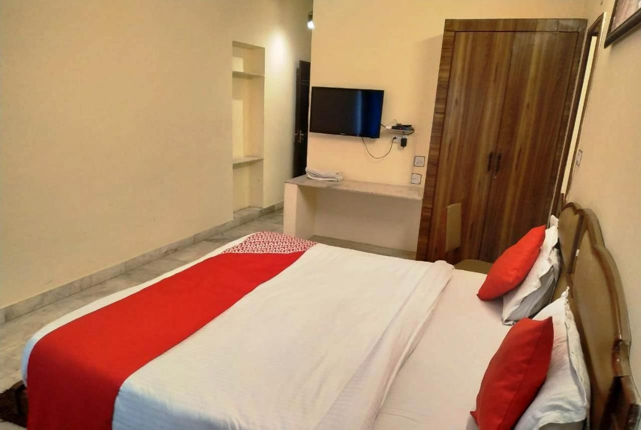 Hotel Vinayakam Udajpur Zewnętrze zdjęcie